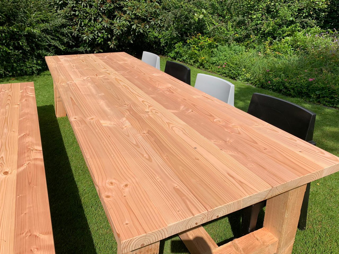 Tuintafel Douglas houten poten HOUT 1893